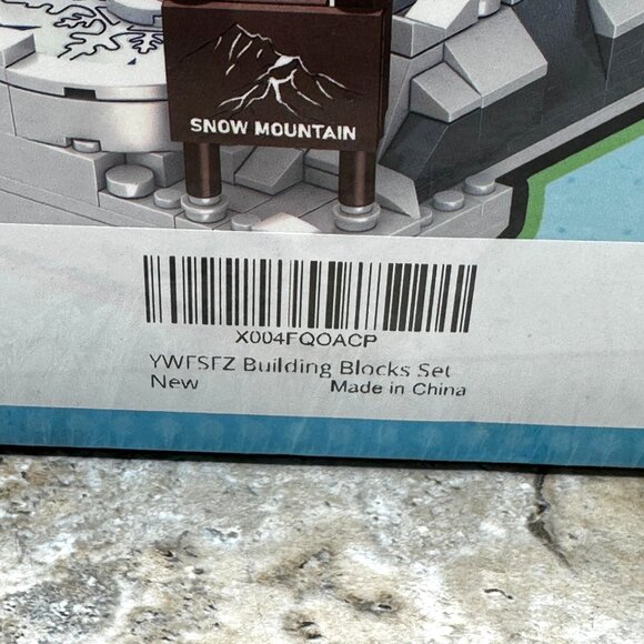 TOKMOC Snow Mountain Skiing Building Blocks Set 2200 PCS Motorized 12+ Compatibl - Picture 6 of 12